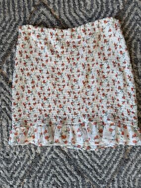 Abercrombie & Fitch Peach Patterned Smocked Ruffle Skirt Sz M